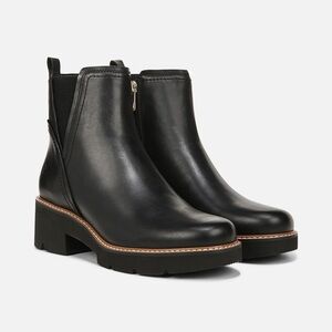 Naturalizer Women’s Black Leather Dairy Bootie - Size 7 Wide